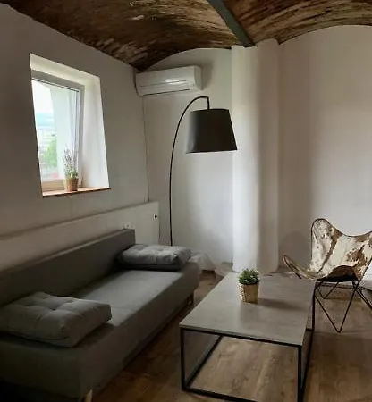 Unique Near Tivoli Lägenhet Ljubljana