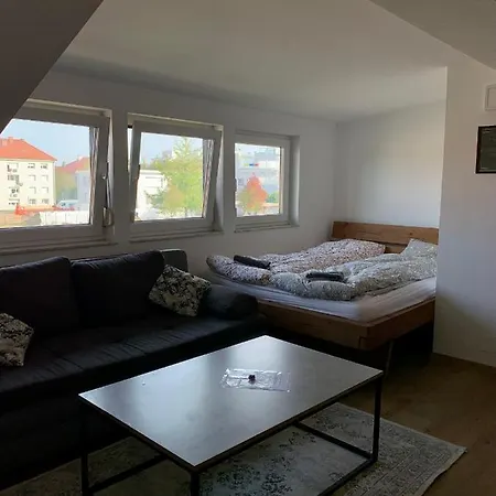 Apartment Unique Near Tivoli Ljubljana
