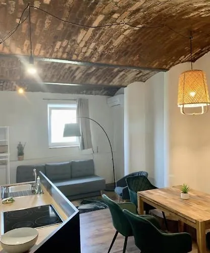 Appartamento Unique Near Tivoli Lubiana